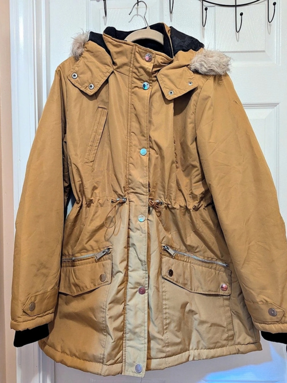 Yoki Faux Fur Hooded Puffer Jacket Size Large